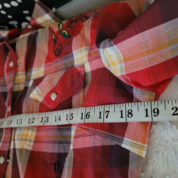 Wrangler Retro Women Size S Pearl Snap Western Shirt Cowgirl Rodeo Plaid Roses - Picture 8 of 9